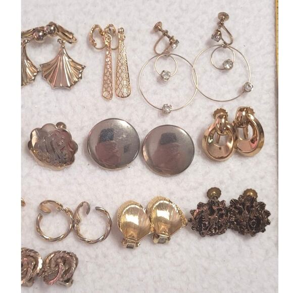 14 Pc Vtg Clip On Screw Back Earrings Silvertone Goldtone Button Dangle Hoops - Picture 4 of 9